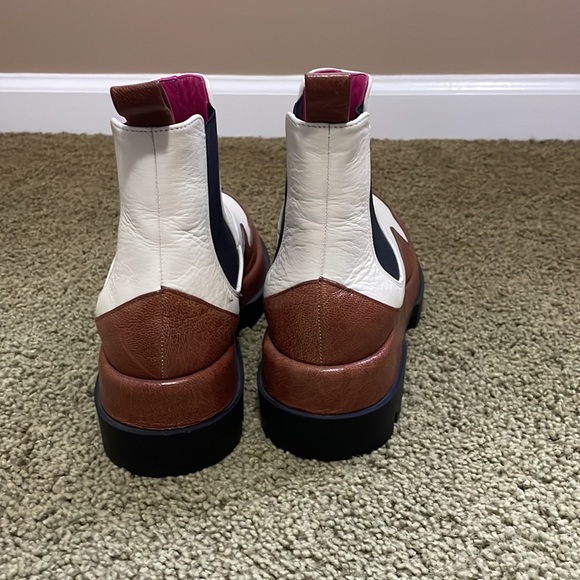 Booties - Picture 4 of 12